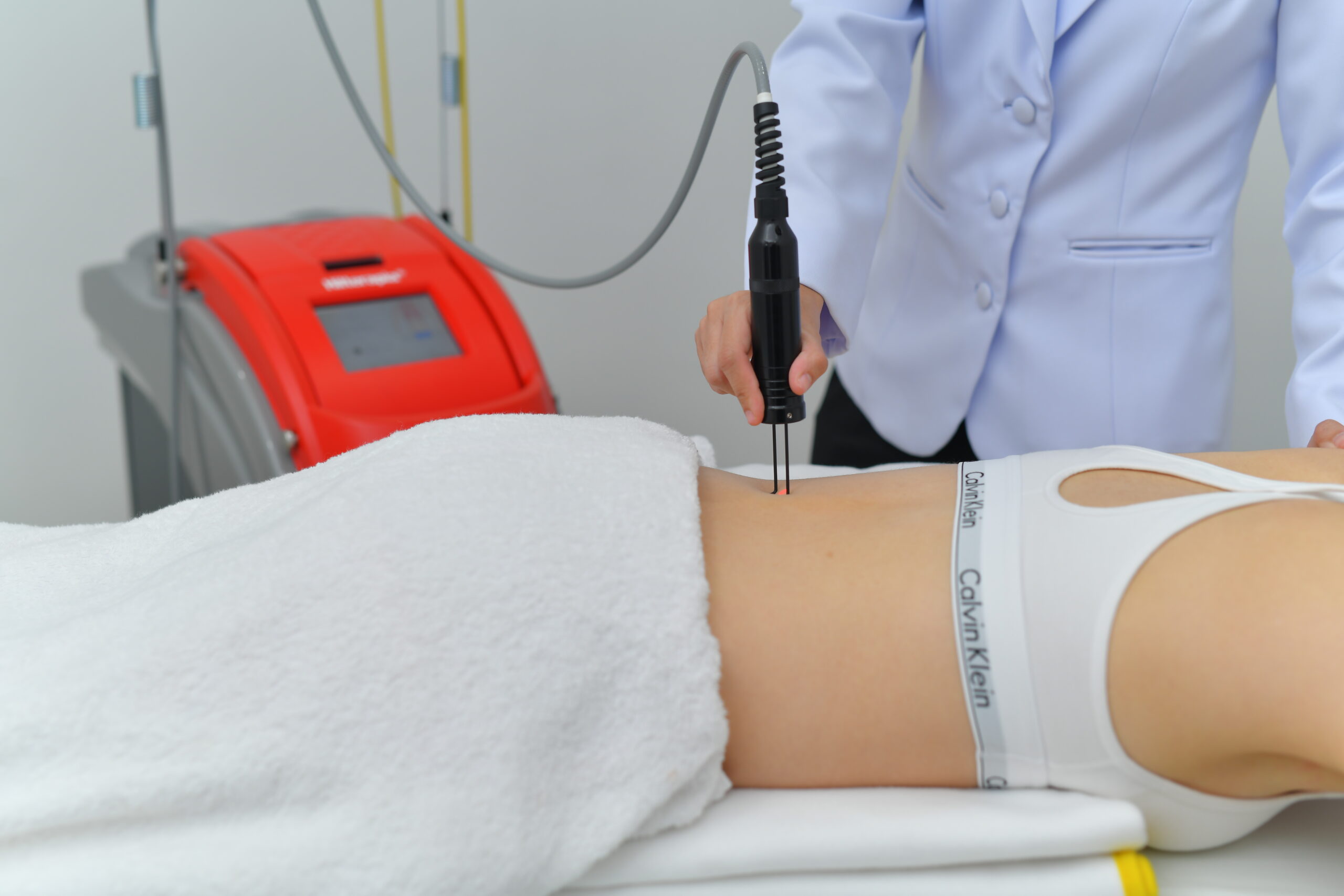 HILT (High-Intensity Laser Therapy) HILT (High-Intensity Laser Therapy)